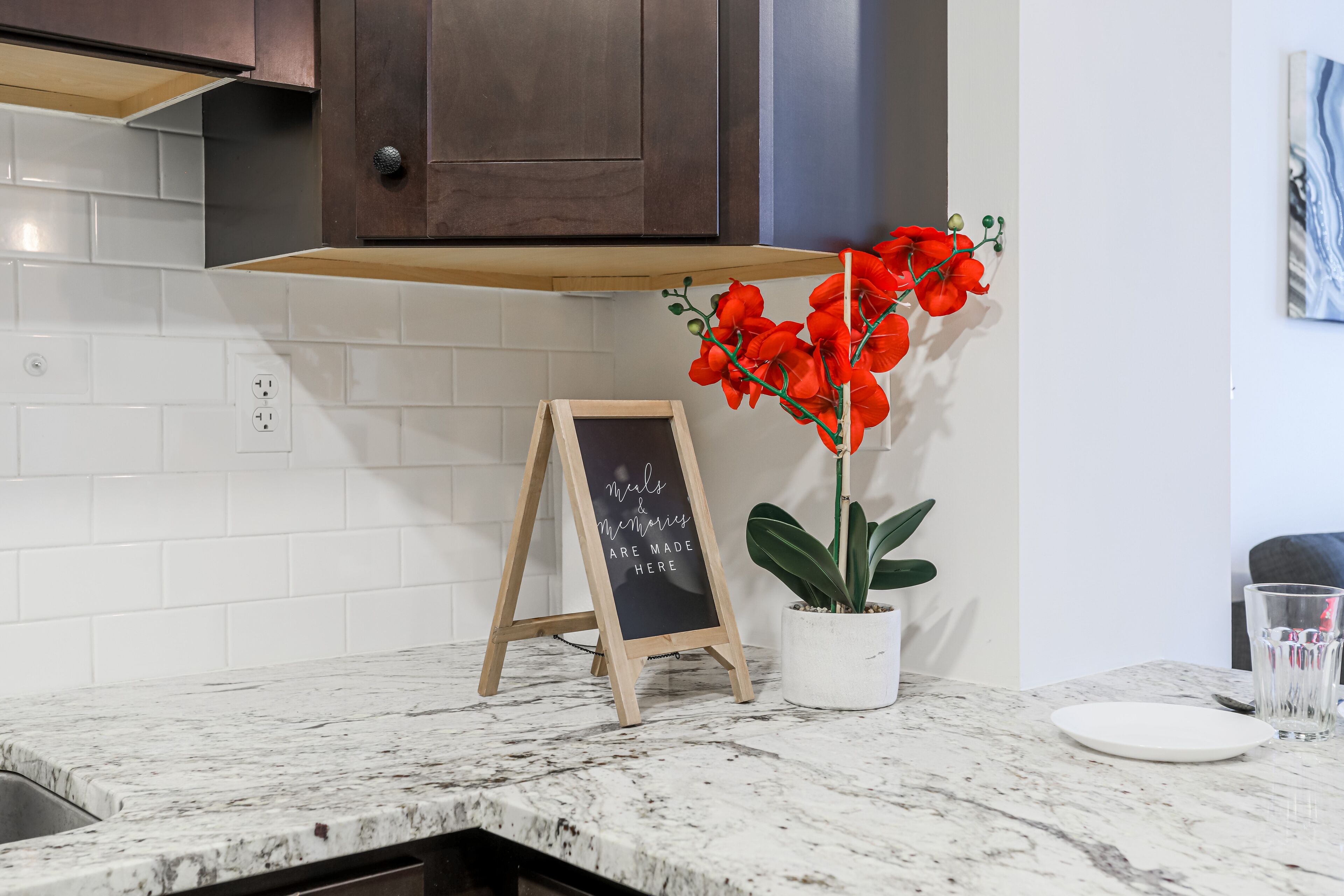 Perfect for Families| Sunny, Spacious and Modern