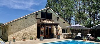 Tranquil farmhouse property with private pool