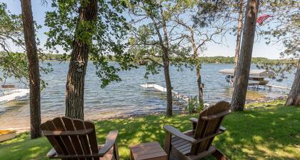 LAKEFRONT Cabin*Sandy swim beach*Crystal clear water