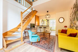 Televisión y oficina