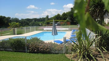 Piscine extérieure, piscine chauffée