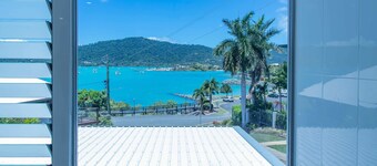 Whitsunday living on Hillcrest by the Beach