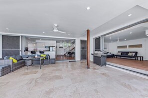 TV, offices
