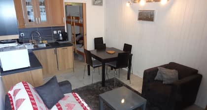 Apartment in the center of the resort, at the foot of the slopes,...