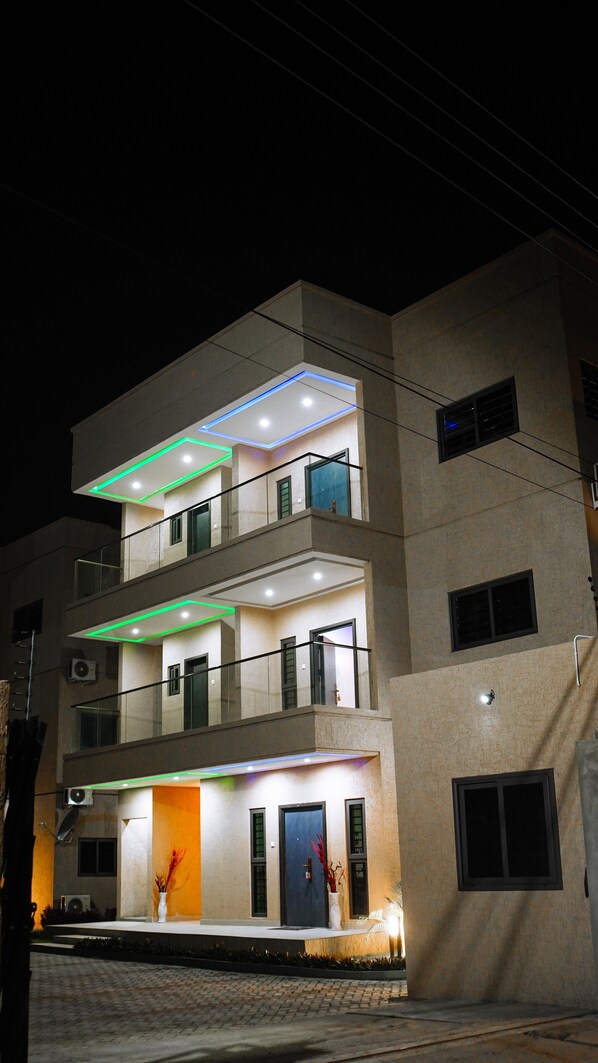 Apartment | Exterior