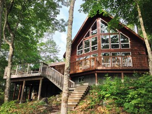 Exterior - Stunning cottage in North Muskoka (Seguin)