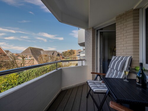 Very close to the beach, central, very well-kept and inviting, WLAN, parking space