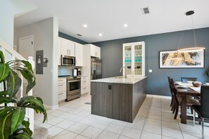 Fridge, microwave, oven, stovetop - Disney Dream Villa w/Pool 5 Miles to the Parks! (Kissimmee)