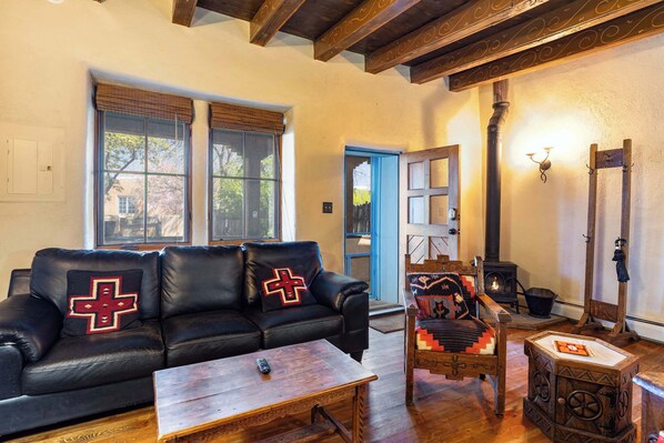 TV, fireplace, offices