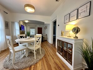 Dining - Charming 1920 Bungalow in Seminole Heights, Tampa: 2BD/2BA Gem with Character! (Tampa)