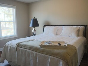 3 bedrooms, free WiFi, bed sheets