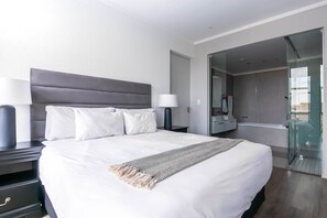 2 bedrooms, free WiFi, bed sheets - Sandton Smart Apartment Fifteen (Sandton)
