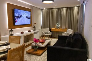 Deluxe Apartment | Living area