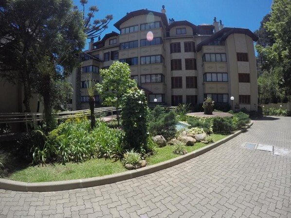 Deluxe Apartment | Property grounds