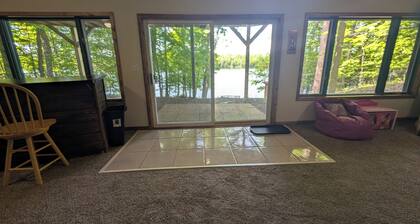 Spacious Lake Home near Ladysmith, with a private dock on the Dairyland Flowage!