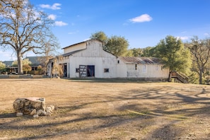 Front of property - Harmony Over The Hill (Templeton)