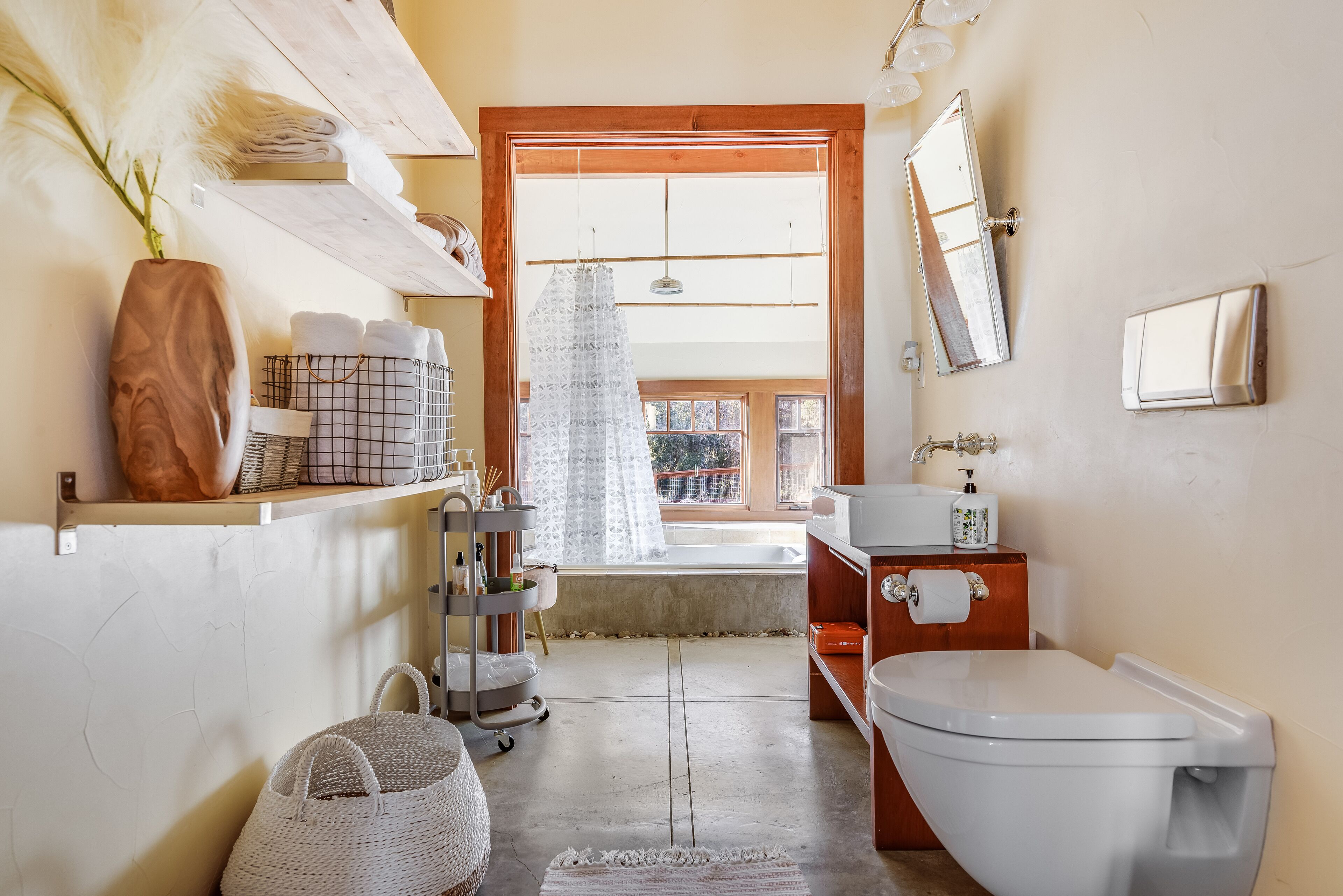 Rainfall showerhead, hair dryer, slippers, towels