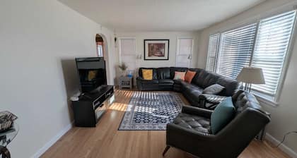 Trailview: Walk to Stadium! Free Fubo for World Cup, Plenty of Parking! Dogs OK