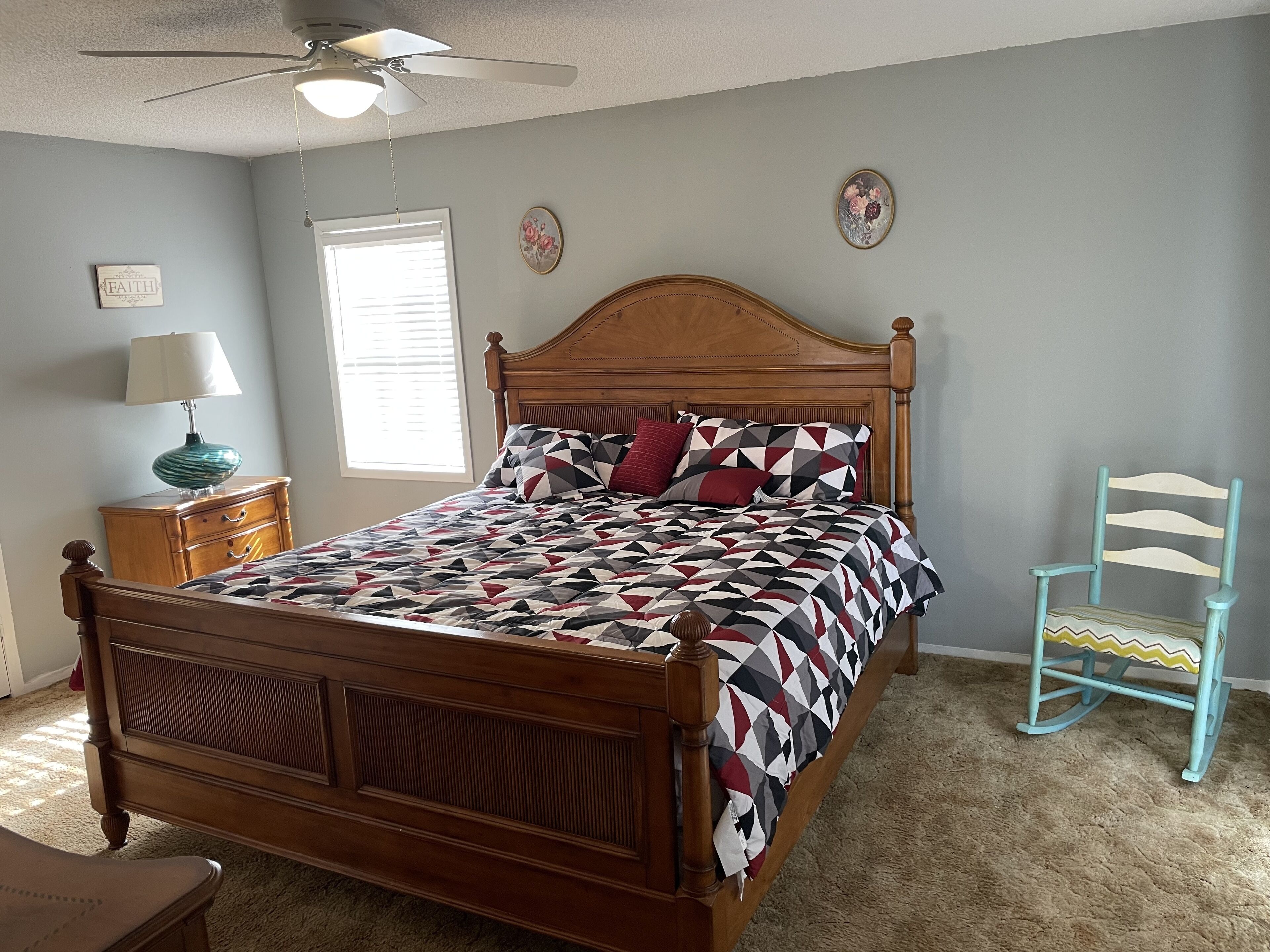 2 bedrooms, iron/ironing board, bed sheets