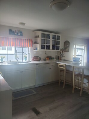 Fridge, microwave, oven, stovetop - Key Largo heavenly retreat (Key Largo)