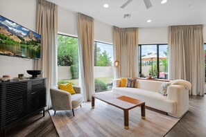 TV connectée, cheminée