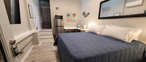 1 chambre, fer et planche Ă repasser, Wi-Fi gratuit, draps fournis