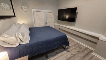 1 chambre, fer et planche Ă repasser, Wi-Fi gratuit, draps fournis