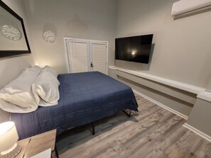 1 chambre, fer et planche à repasser, Wi-Fi gratuit, draps fournis