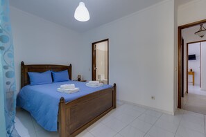 2 Schlafzimmer, Bügeleisen/Bügelbrett, kostenloses WLAN, Bettwäsche