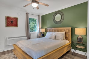 1 chambre, fer et planche à repasser, Wi-Fi gratuit, draps fournis