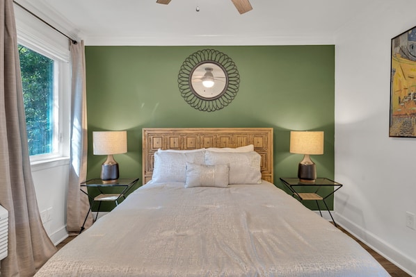1 habitación, tabla de planchar con plancha, wifi gratis y ropa de cama