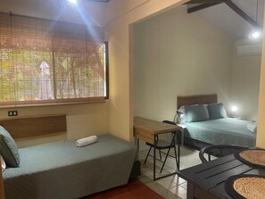 1 bedroom, desk, free WiFi, bed sheets