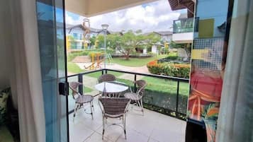 Villa | Outdoor dining