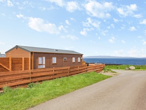 Exterior - 2 bedroom accommodation in Mey, near Thurso (Mey, near Thurso)