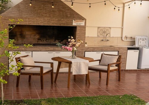 Premium house for up to 7 guests with a private garage