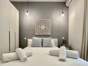 2 chambres, fer et planche à repasser, accès Internet, draps fournis