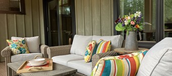 Lovely brand new private home in the White Mountains!