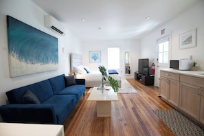 Comfort Studio Suite | Living area - Casa Coral (Coral Gables)