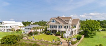 Oceanfront/Intercoastal Waterway
