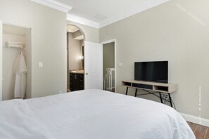 Townhome | 3 bedrooms, premium bedding, in-room safe, iron/ironing board - Harbor Vacation Homes (Margate)