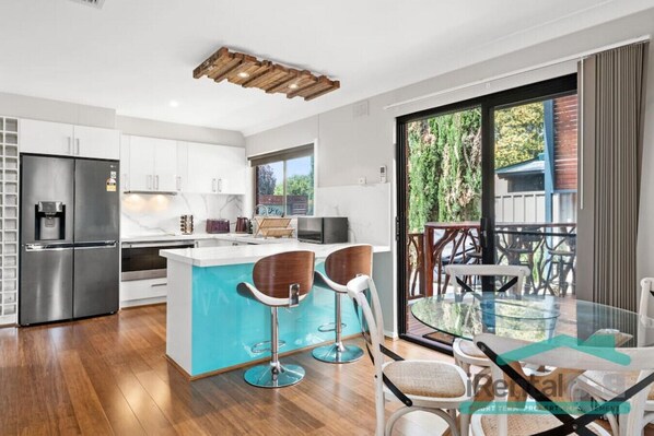 Dining - "Serenity" @ Christies (Christies Beach)