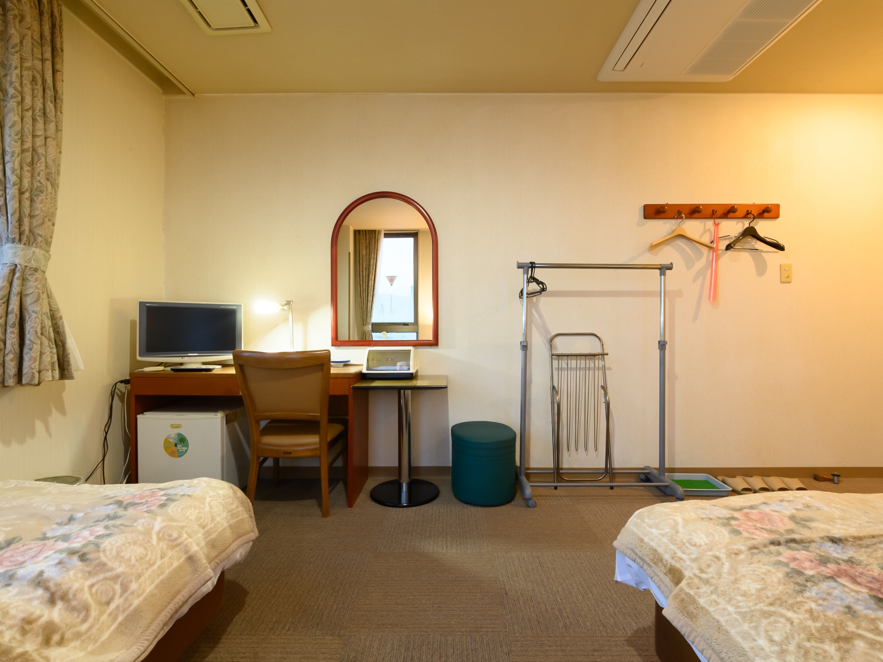 مكواة/لوح كي وواي فاي مجانًا