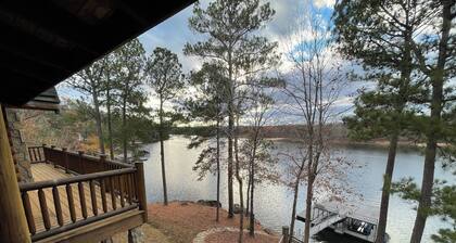 Smith Lake Family Retreat Log Home, Private Boat Ramp, Dock, Theater & Game Room