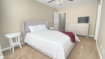 2 chambres, fer et planche à repasser, Wi-Fi gratuit, draps fournis