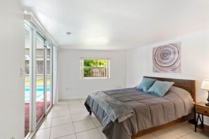 4 habitaciones, escritorio, tabla de planchar con plancha y wifi 