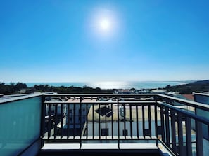 Rooftop terrace - WD hotel (Jinhu)