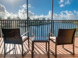Terrace/patio - Entire Home - Relaxing Ocean View Condo (Freeport)