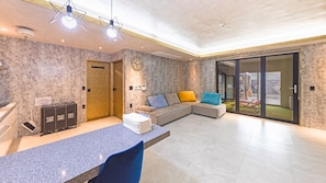 Basic Room, 3 Bedrooms (B) | 1 bedroom, free WiFi - Chuncheon Poolhouse Epop (Chuncheon)