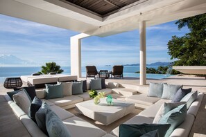 Villa (5 Bedrooms) | Coin séjour