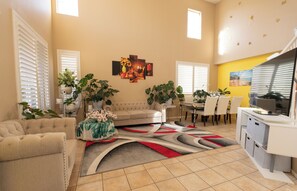 Living area - Balloons and Wine (Murrieta)